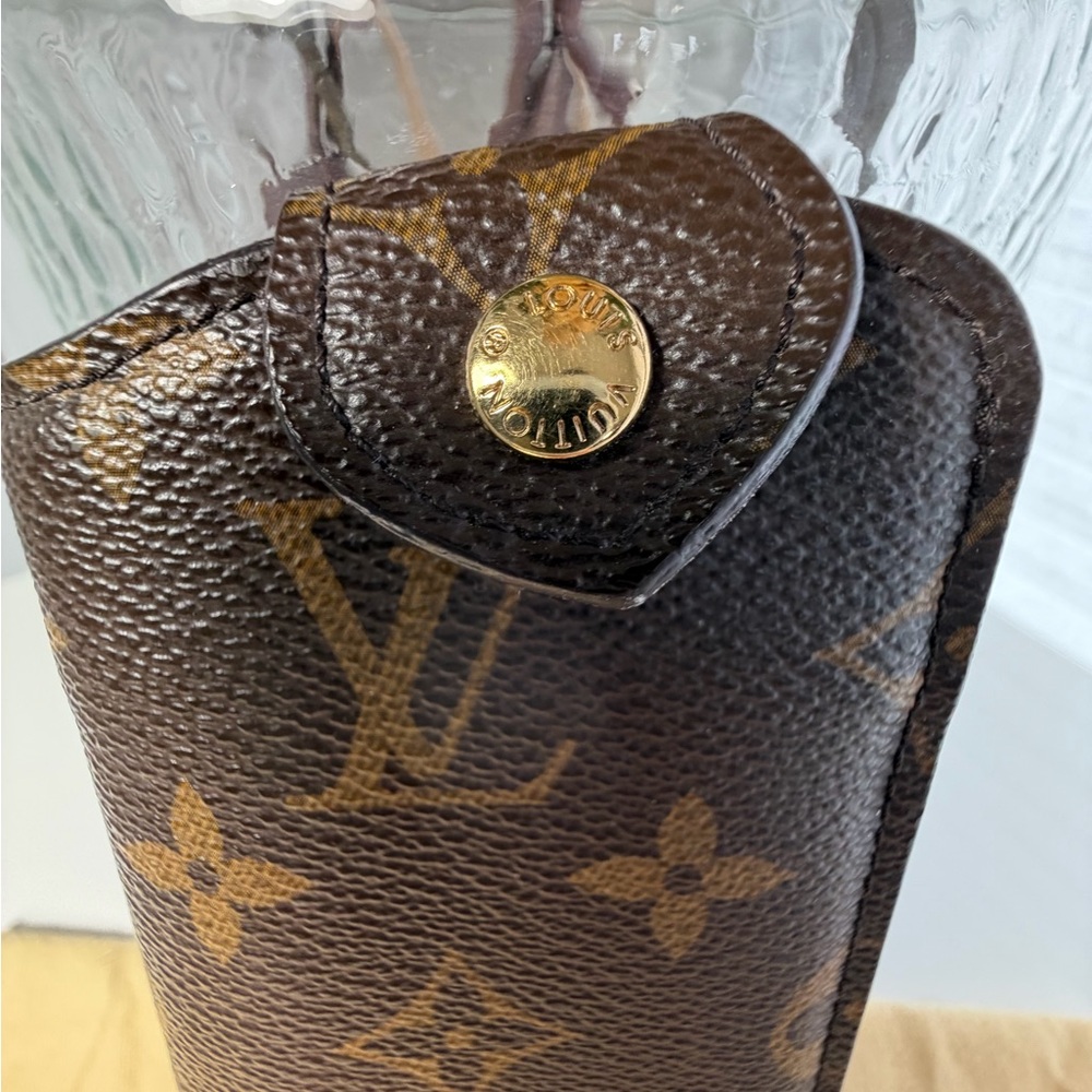 SOLD🎉Authentic Louis Vuitton Monogram Etui Lunette PM Glasses Case - Picture 8 of 15